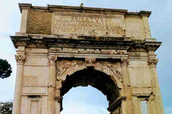 menoráh arco de tito